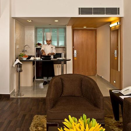 Red Fox By Lemon Tree Hotels, Bhiwadi Ngoại thất bức ảnh