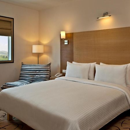Red Fox By Lemon Tree Hotels, Bhiwadi Ngoại thất bức ảnh